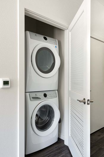 Full size washer & dryer